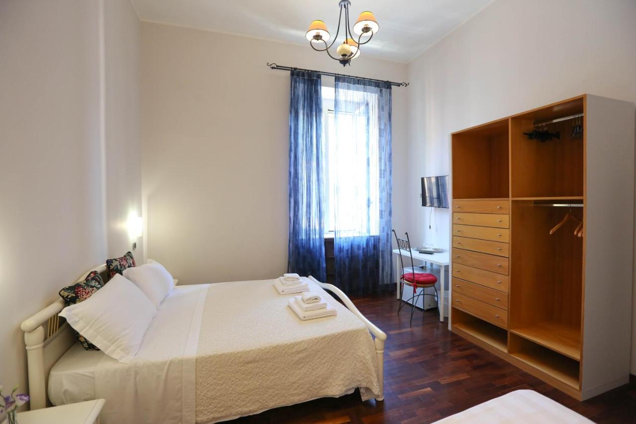 B&B Residenza Malaterra เนเปิลส์ ภายนอก รูปภาพ